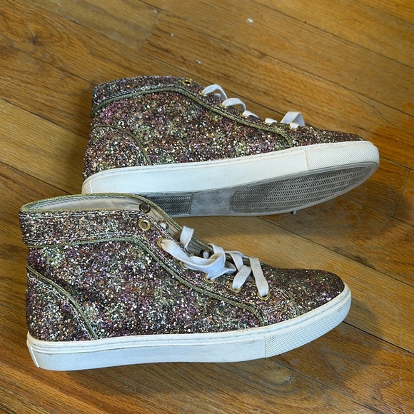 Steve Madden High Top - Picture 2 of 9